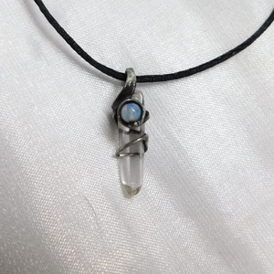 Hegyikristály medál opalittal - ékszer - nyaklánc - medálos nyaklánc - Meska.hu