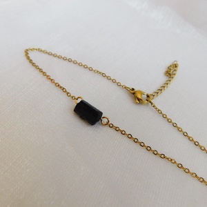 Acél karkötő kék turmalinnal - ékszer - nyaklánc - medál - Meska.hu