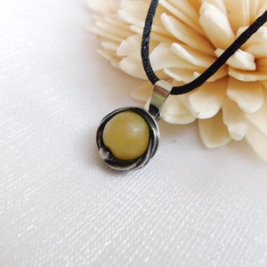 Mini kalcit medál - ékszer - nyaklánc - medál - Meska.hu