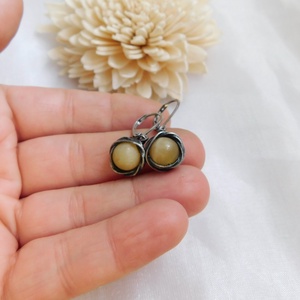 Kalcit fülbevaló - ékszer - fülbevaló - lógó fülbevaló - Meska.hu