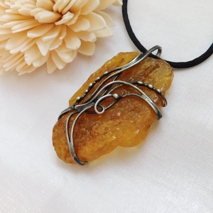 Borostyán medál - ékszer - nyaklánc - medálos nyaklánc - Meska.hu