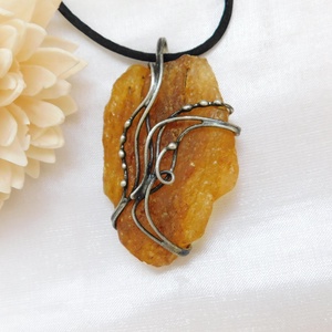 Borostyán medál - ékszer - nyaklánc - medálos nyaklánc - Meska.hu