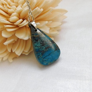 Krizokolla medál acél láncon - Meska.hu