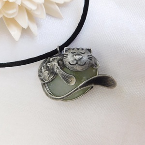 Jáde cica medál - ékszer - nyaklánc - medálos nyaklánc - Meska.hu