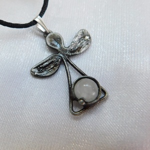 Tejkvarc angyal medál  - ékszer - nyaklánc - medálos nyaklánc - Meska.hu