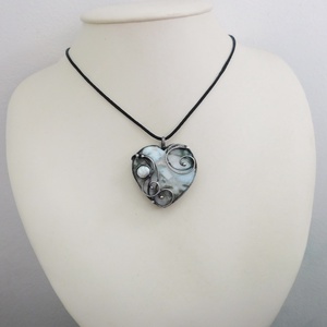 Larimár medál folyami gyönggyel - ékszer - nyaklánc - medál - Meska.hu