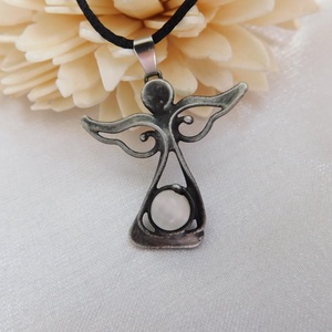 Szelenit angyal medál  - ékszer - nyaklánc - medál - Meska.hu