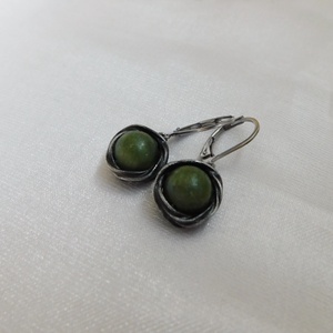 Nefrit jáde fülbevaló - ékszer - fülbevaló - lógós kerek fülbevaló - Meska.hu