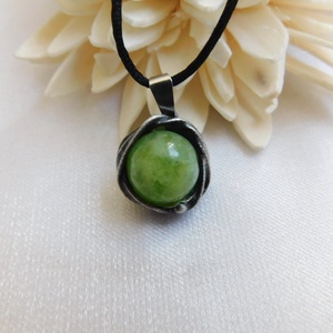 Mini olivin medál - ékszer - nyaklánc - medálos nyaklánc - Meska.hu