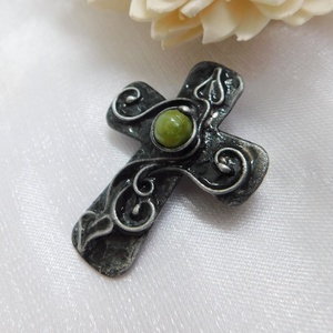 Nefrit jáde kereszt bross / kitűző - Meska.hu