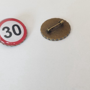 30. szülinapra kitűző, Ékszer, Kitűző és Bross, Kitűző, Ékszerkészítés, MESKA