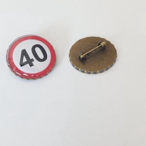 40. szülinapra kitűző, Ékszer, Kitűző és Bross, Kitűző, Ékszerkészítés, MESKA