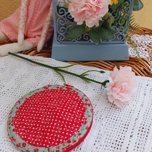 Őszre, karácsonyra:  Piros színű kerek kulcstartó, neszeszer - Meska.hu