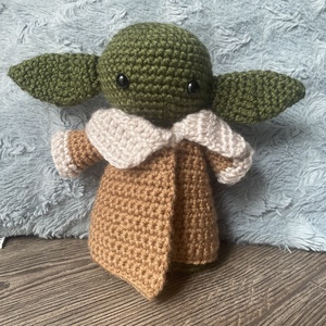 Horgolt Baby Yoda , Játék & Sport, Plüssállat & Játékfigura, Plüss mesefigurák, Horgolás, MESKA