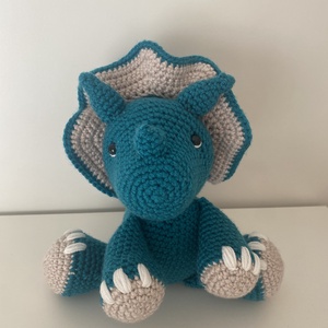 Horgolt Triceratops Amigurumi, Játék & Sport, Plüssállat & Játékfigura, Plüss dínók, Horgolás, MESKA