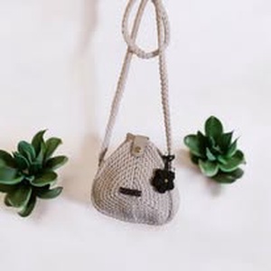 Háromszög crossbody táska, Táska & Tok, Kézitáska & válltáska, Vállon átvethető táska, Horgolás, MESKA