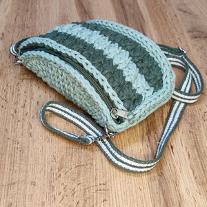 Crossbody táska - táska & tok - kézitáska & válltáska - vállon átvethető táska - Meska.hu