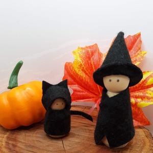 Halloween figurák-boszorkány és a macskája- BORZONGÁS  waldorf módra  - otthon & lakás - dekoráció - halloween - halloweeni figurák - Meska.hu