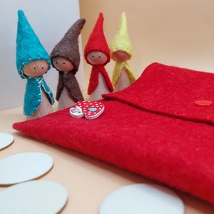 Színes Waldorf manók színezhető koronggal - játék & sport - készségfejlesztő és logikai játék - montessori szivárvány, waldorf játékok - Meska.hu