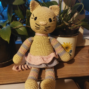 horgolt amigurumi cica 2, Játék & Sport, Plüssállat & Játékfigura, Cica, Hímzés, Horgolás, MESKA