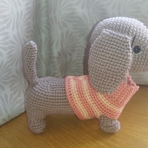 horgolt amigurumi Tacsi  - játék & sport - plüssállat & játékfigura - kutya - Meska.hu
