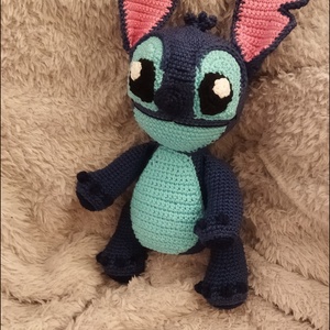 horgolt amigurumi Stich - játék & sport - plüssállat & játékfigura - nyuszi - Meska.hu
