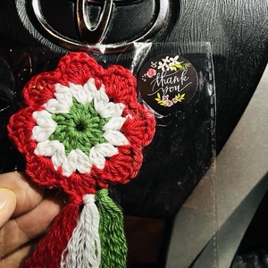 Horgolt virág kokárda - ékszer - kitűző és bross - kitűző - Meska.hu