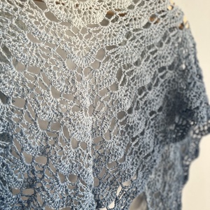 Színátmenetes horgolt kendő - ruha & divat - sál, sapka, kendő - vállkendő - Meska.hu