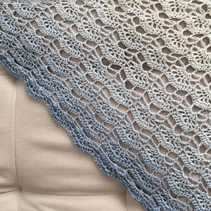 Színátmenetes horgolt kendő - ruha & divat - sál, sapka, kendő - vállkendő - Meska.hu