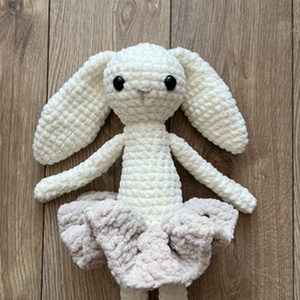 Ballerina nyuszi - horgolt plüss - Meska.hu