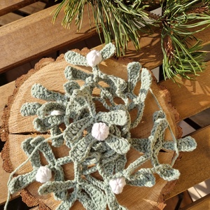 Horgolt fagyöngy füzér - Meska.hu