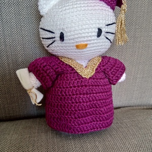 Diplomás cicus, Játék & Sport, Plüssállat & Játékfigura, Cica, Horgolás, MESKA