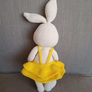 Nyuszilány - játék & sport - plüssállat & játékfigura - nyuszi - Meska.hu