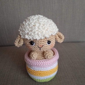 Bárány csíkos kaspóban - Meska.hu