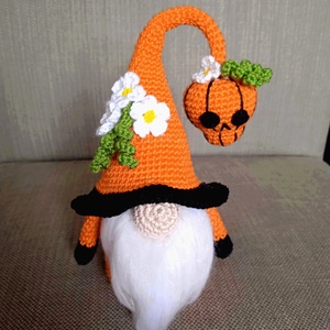 Halloween Manó Tök Koponyával, Otthon & Életmód, Dekoráció, Halloween, Halloweeni figurák, Horgolás, MESKA
