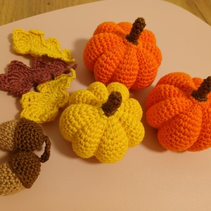 Horgolt tök dekoráció  - otthon & életmód - dekoráció - halloween - halloweeni dekoráció - Meska.hu