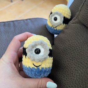 Mini horgolt minyon  - játék & sport - plüssállat & játékfigura - plüss mesefigurák - Meska.hu