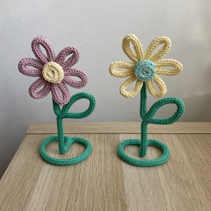 Fonalvirág - otthon & életmód - virágdekoráció - virágdíszek - asztali virágdísz - Meska.hu