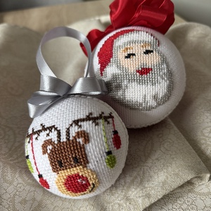 Keresztszemes karácsonyi gömbök (2db) - karácsony - karácsonyi lakásdekoráció - karácsonyfadíszek - Meska.hu