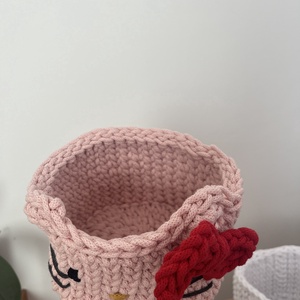 Horgolt Hello Kitty kosár  - otthon & életmód - tárolás & rendszerezés - tárolókosár - Meska.hu