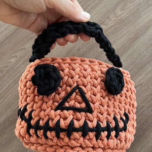 Horgolt faragott sütőtök kosár , Otthon & Életmód, Tárolás & Rendszerezés, Tárolókosár, Horgolás, MESKA