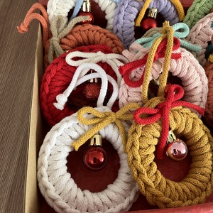 Karácsonyfadíszek díszdobozban - karácsony - karácsonyi lakásdekoráció - karácsonyi lakásdíszek - Meska.hu