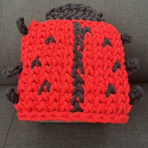 Horgolt katicás zsepkendőtartó - otthon & életmód - tárolás & rendszerezés - tárolókosár - Meska.hu