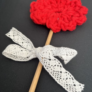 Horgolt virág - otthon & életmód - virágdekoráció - virágok - szálas virág - Meska.hu