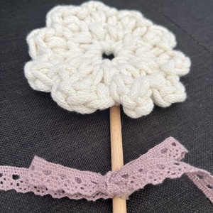 Horgolt virág - otthon & életmód - virágdekoráció - virágok - szálas virág - Meska.hu