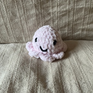 Horgolt polip - játék & sport - plüssállat & játékfigura - polip, medúza - Meska.hu