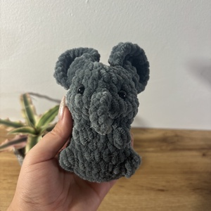 Horgolt elefánt, Játék & Sport, Plüssállat & Játékfigura, Elefánt, Horgolás, MESKA