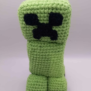 Horgolt Minecraft figura, horgolt figura, horgolt Creeper, amigurumi Minecraft figura, amigurumi Creeper - Meska.hu