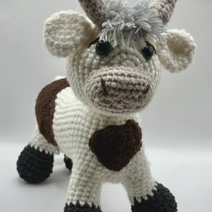 Horgolt tehén, horgolt figura, horgolt állatka, amigurumi tehén, amigurumi figura, amigurumi állatka - Meska.hu
