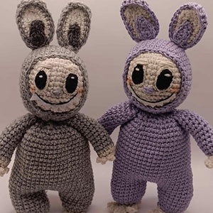 Horgolt Labubu figura, horgolt figura, horgolt Labubu, amigurumi Labubu figura, amigurumi Labubu - játék & sport - plüssállat & játékfigura - más figura - Meska.hu